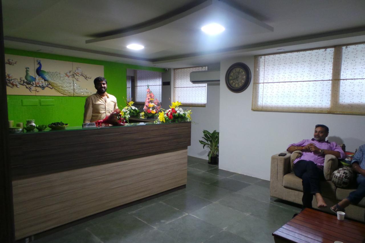 White House Hotel Bangalore Ngoại thất bức ảnh